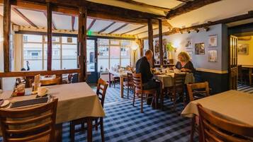 Desayuno a la carta incluido todos los días