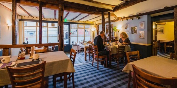 Petit déjeuner préparé à la commande compris tous les jours