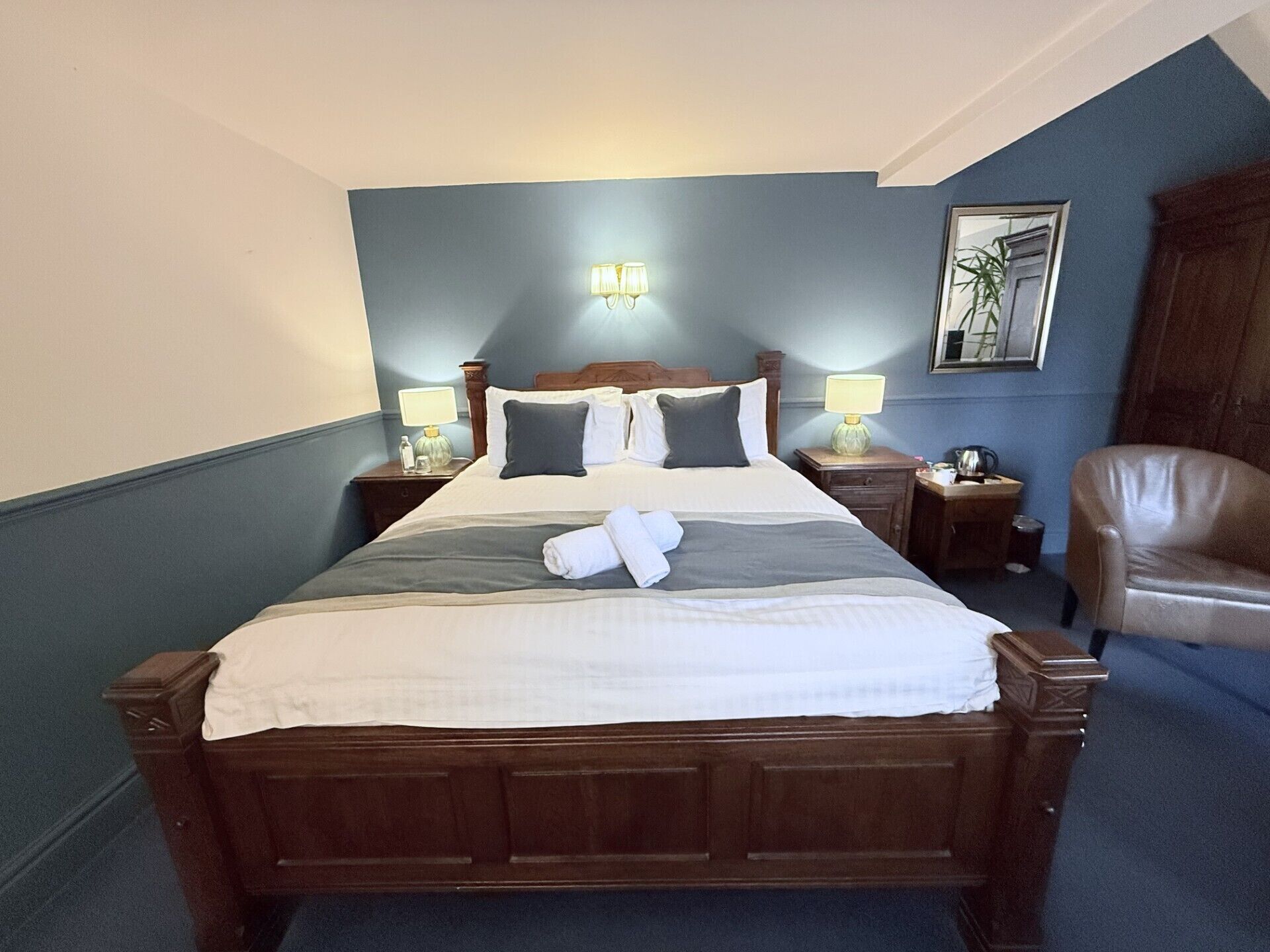 Habitació executiva | Mobiliari individual, planxa i posts de planxar i wifi gratuïta 