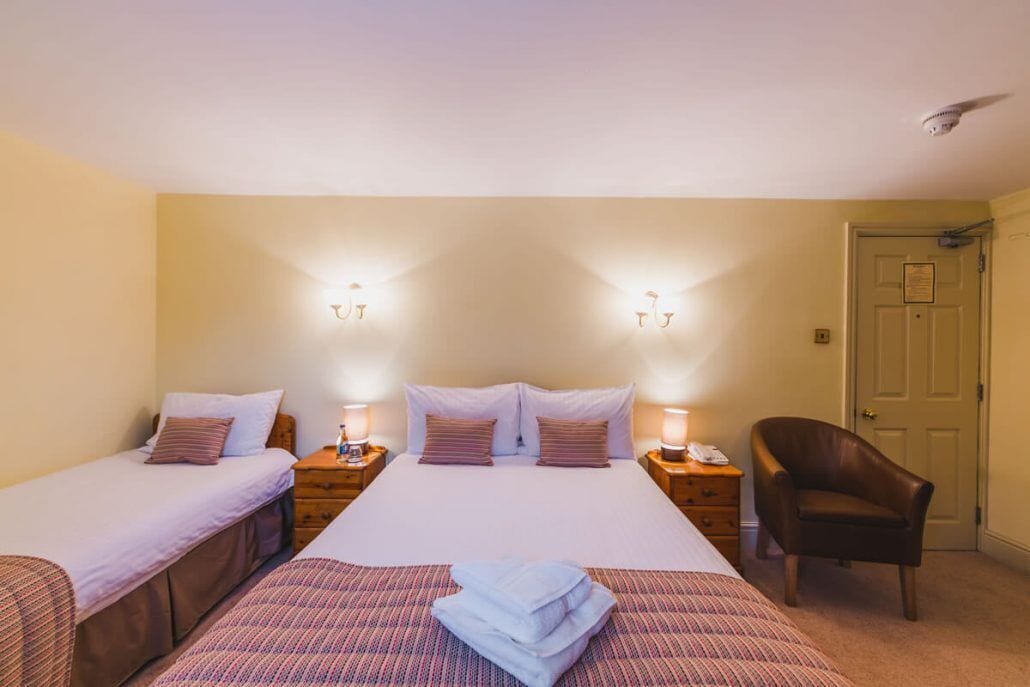 classic twin room (family room) | 1 bedroom, individually furnished, iron/ironing board, free wifi