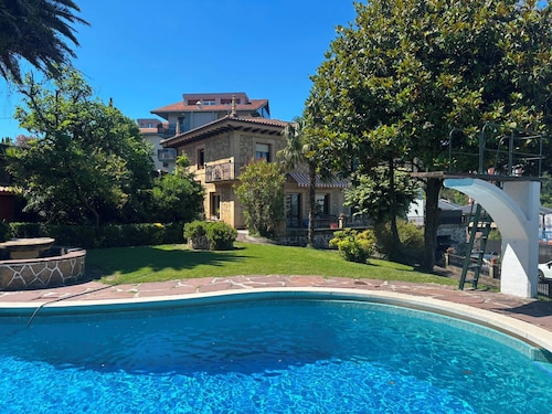 Sasueta Manor House 5 minutes from downtown