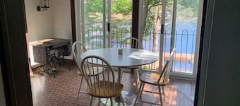 Relaxing Muskoka getaway - 4 bedrooms w/ beach