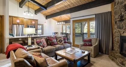 Phoenix 108 4 Bedroom Townhouse by RedAwning