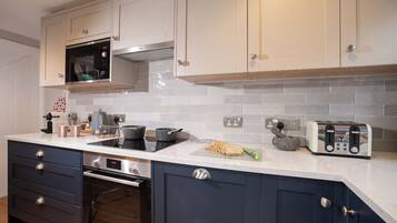 Microwave, oven, coffee/tea maker, toaster