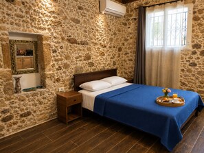 Iron/ironing board, free WiFi, bed sheets - Iakovos’s Cottage Ideal Base for  Balos &Elafonisi (Kallergiana)