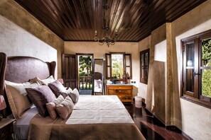 3 bedrooms, free WiFi, bed sheets - Winedarksea Lemuria Manor (Rhodes)