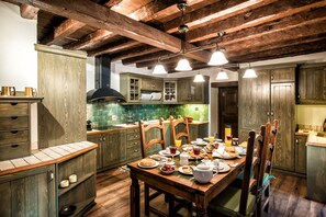 Dining - Winedarksea Lemuria Manor (Rhodes)