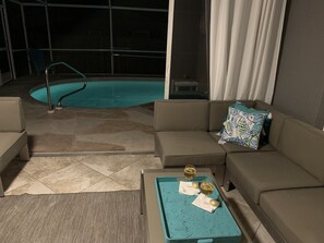 Outdoor pool - Sea Pointe House - newly renovated pool house (Venice)