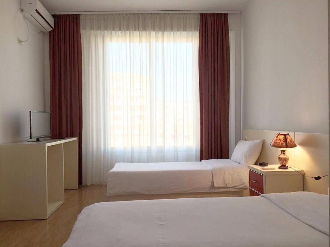 Einzelzimmer | Minibar, Zimmersafe, Schreibtisch, kostenlose Babybetten