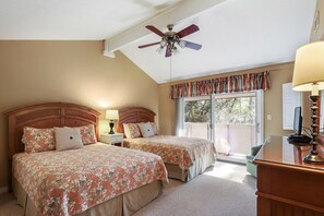 2 bedrooms, desk, iron/ironing board, WiFi - Stoney Creek 295- 2 Bedroom 2 1/2 bath condo (Hilton Head Island)