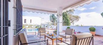 Awesome home in Marbella with WiFi