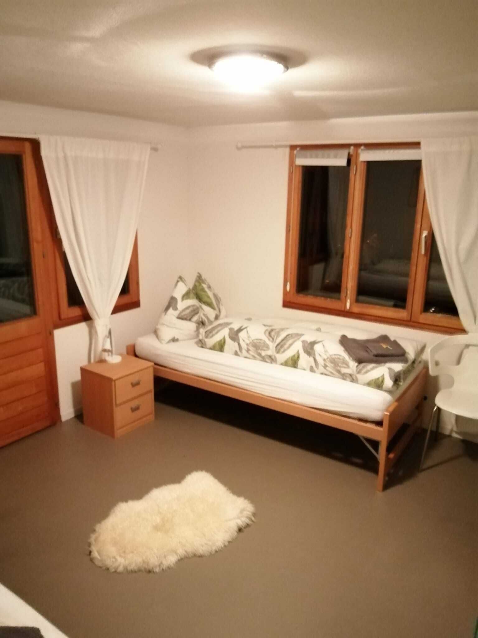 ツインルーム | デスク、WiFi (無料)、ベッドシーツ