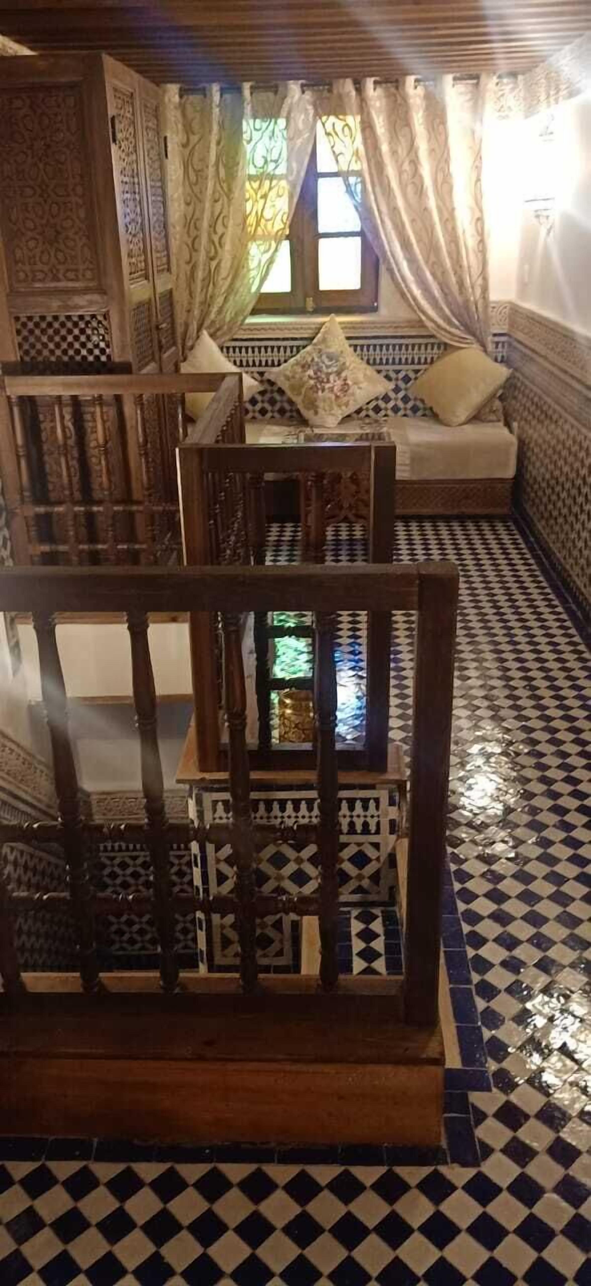 Kamar