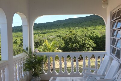 villa Benito a 3 minutos de, bares restaurante playa y campo de golf Four Seasons