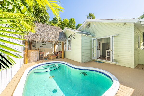 Piscine extérieure, piscine chauffée