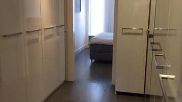 2 slaapkamers, een strijkplank/strijkijzer, wifi, beddengoed