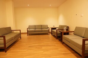 Free daily local cuisine breakfast 