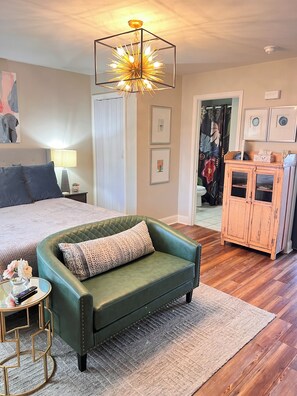 1 chambre, coffres-forts dans les chambres, fer et planche à repasser