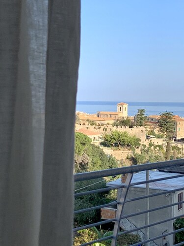 Puro Lino Tropea Luxury Stay, Casa B&B al Centro, ........ITALY'S BEST BEACHES! 