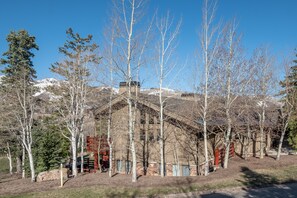 Exterior - DEER VALLEY - WALK to SILVER LAKE Lifts & Dining - PRIVATE HOT TUB W/VIEWS (Park City)