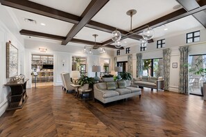 Interior - Solara Resort 5 Bedroom Private Pool Townhome (Kissimmee)