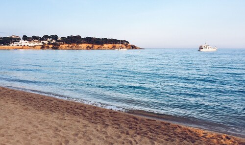Mediterranean apartment in a rustic style.