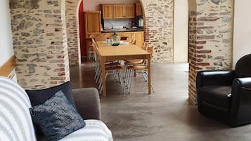 Coin salon dans le hall