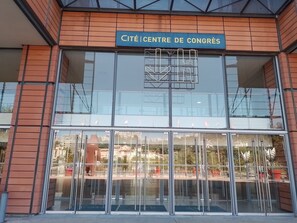 Exterior detail - Apartment near Lyon, Eurexpo and Groupama Stadium  (Vaulx-en-Velin)