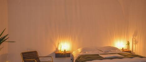 1 soverom, strykejern/-brett, wi-fi (inkludert) og sengetøy