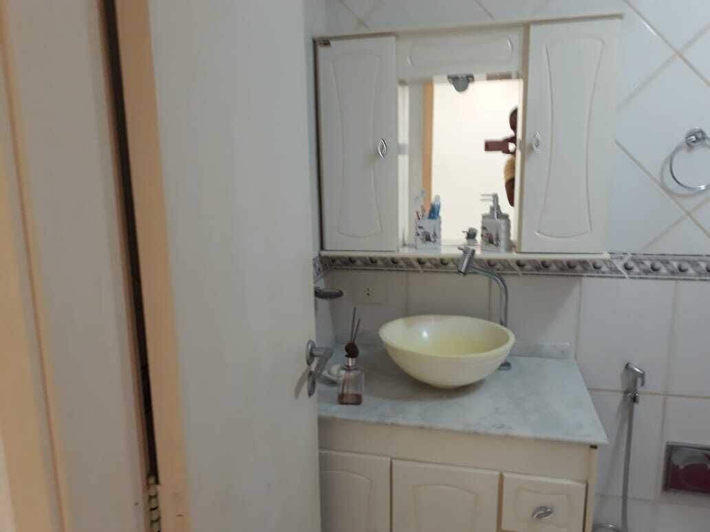 Towels, toilet paper