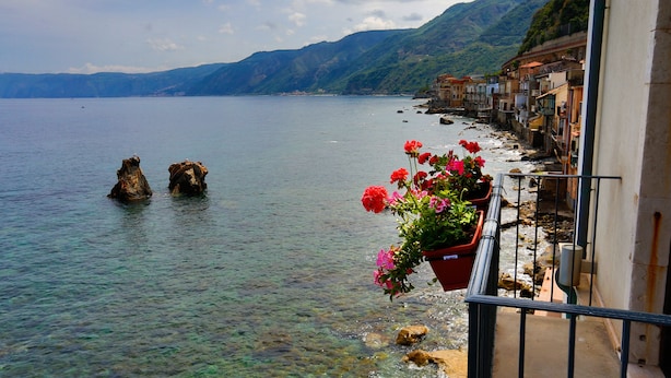 Unclassified image, 1 of 54, button - Il Casato Deluxe Rooms (Scilla)