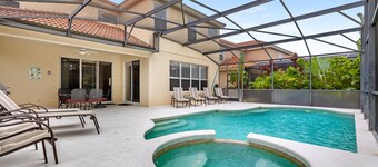 **Super Experienced Host**South Facing Pool**20 Min from Disney**