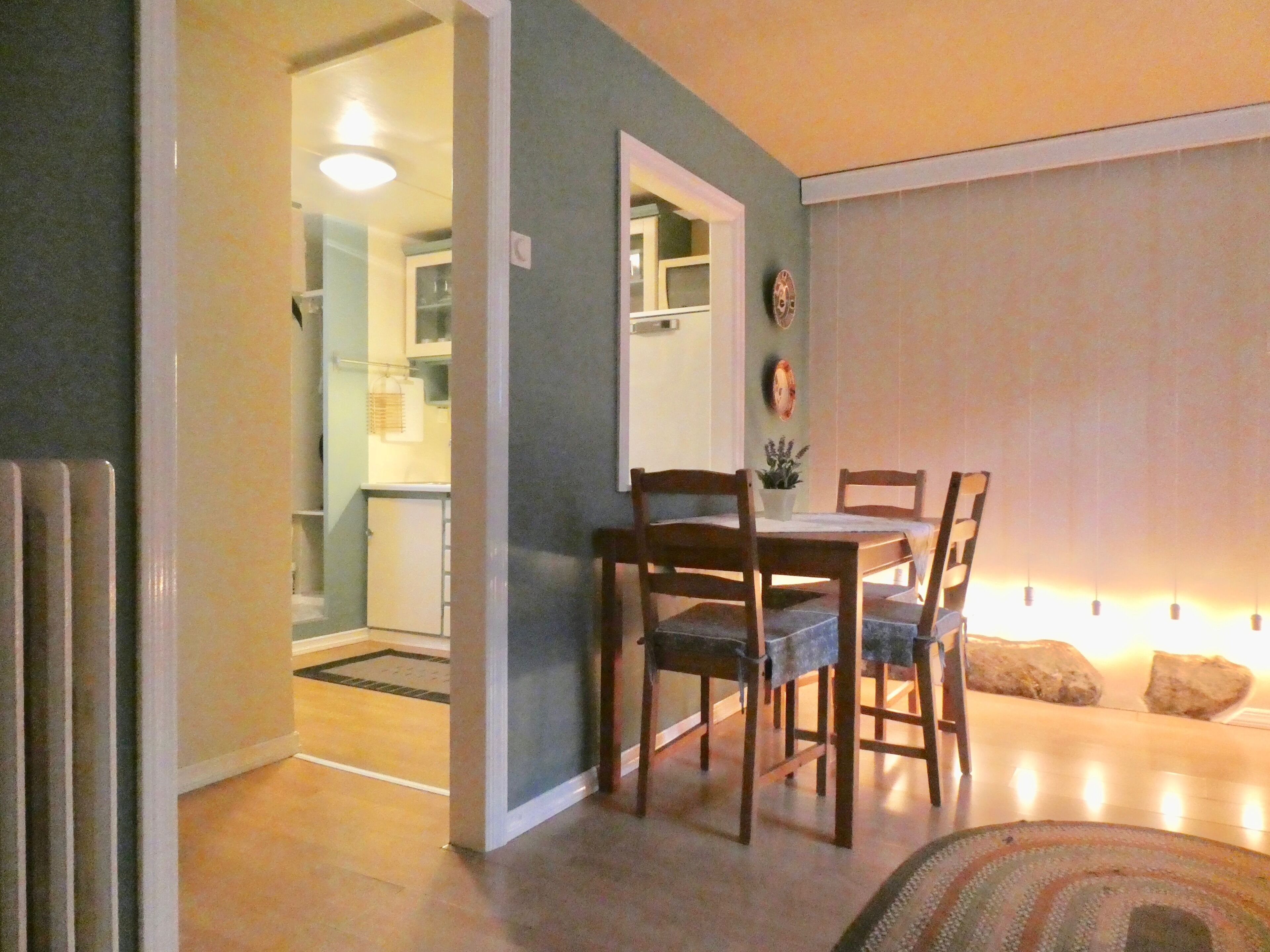 아파트, 침실 1개 | 거실 공간 | 평면 TV