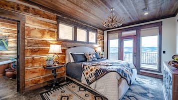 5 bedrooms, iron/ironing board, free WiFi, bed sheets