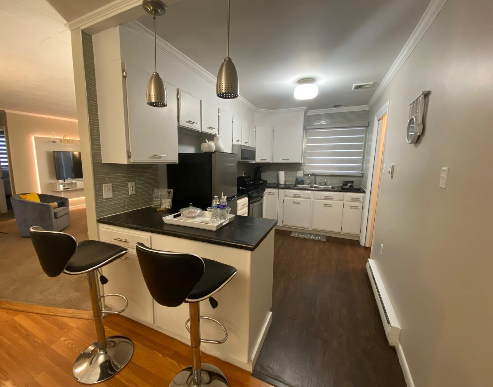 Geladeira, micro-ondas, fogão, cooktop