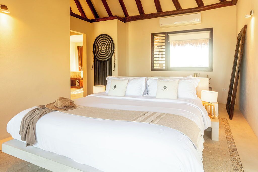 尊荣客房, 露台, 海洋景观 | 高档床上用品、客房内保险箱、特色装修、特色家居