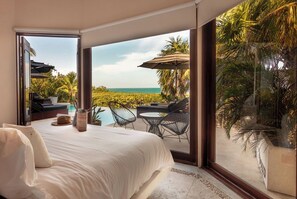 Chambre Deluxe, vue mer, en bord de piscine