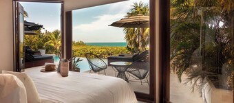 Casa Punta Coco & Beach Club