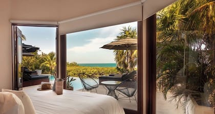 Casa Punta Coco & Beach Club