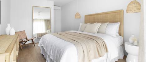 Chambre, 1 trĂšs grand lit