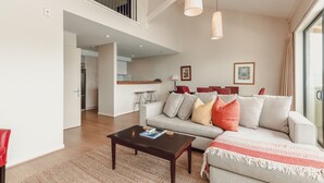 Interior - Absolute By The Lake Villa (Queenstown)
