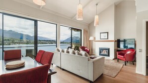 Interior - Absolute By The Lake Villa (Queenstown)