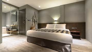 Habitación Deluxe doble | 1 dormitorio, edredones de plumas, colchones con acolchado adicional