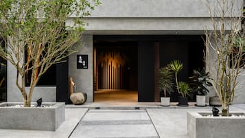 Entrada al alojamiento