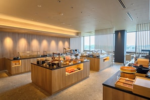 Tägliches Frühstücksbuffet gegen Gebühr