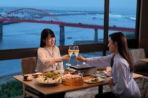 Breakfast and dinner served - Kamenoi Hotel Oarai (Oarai)