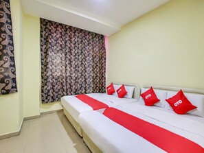 Family Suite | Free WiFi, bed sheets - OYO 89590 Hotel Foong Inn (Banting)