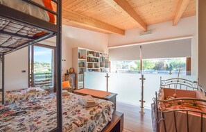 3 Schlafzimmer, Reisekinderbett, kostenloses WLAN