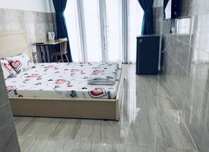 City Double Room, Balcony | Premium bedding, pillowtop beds, minibar, desk