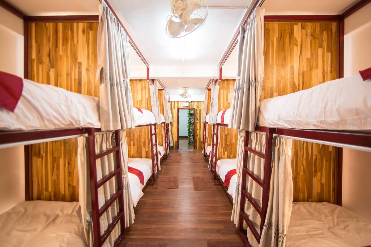 16-Bed Mixed Dormitory | Wi-fi percuma 